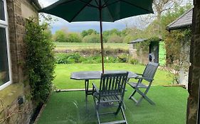 Spacious With Spectacular Views And Private Garden